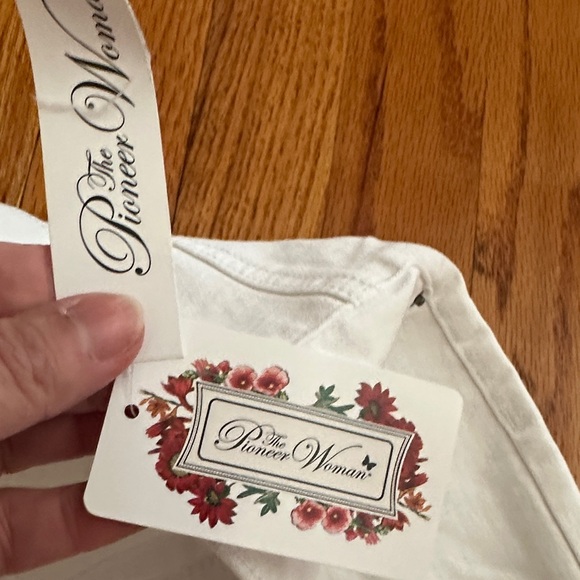 The Pioneer Woman Cream Denim Shorts - Picture 3 of 5